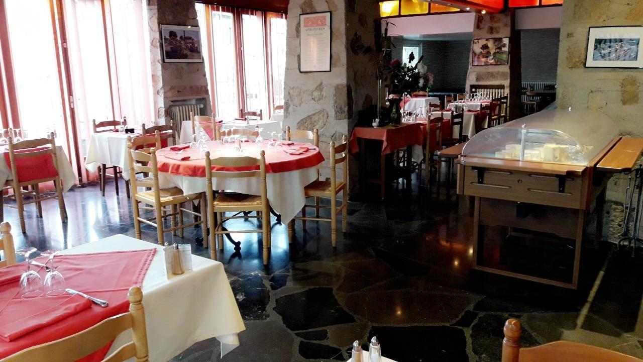 Hotel Le Chalet Sembadel Ngoại thất bức ảnh